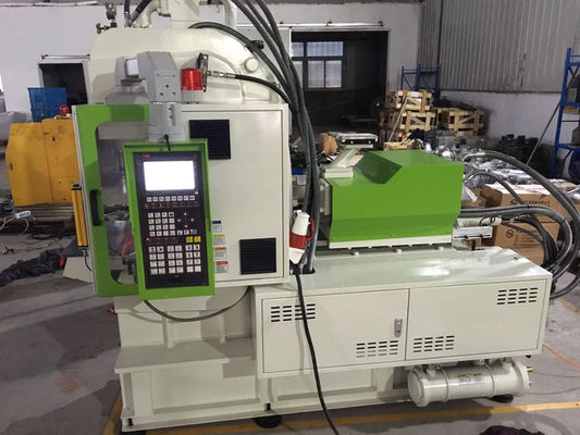 Vertikal-Standard-Plastikspritzgießmaschine für die Steckdose