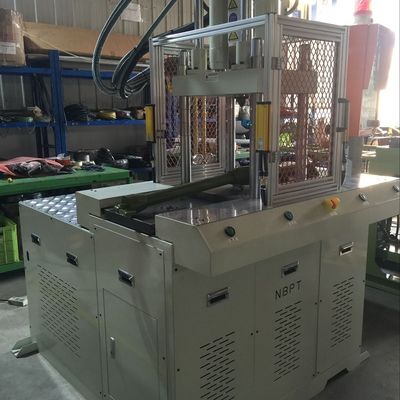 Fabrik 45T Vertikale Doppelschleiftisch-Direkt-Plastik-Injektionsmaschine