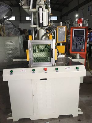 45T Vertikalpräzisionsspritzgießmaschine für Kunststoffe